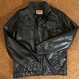 Men’s Levi black leather jacket